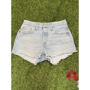 NWT Levi's 501 Shorts Women 27 Light Wash Blue Cotton Denim Classic Cutoffs